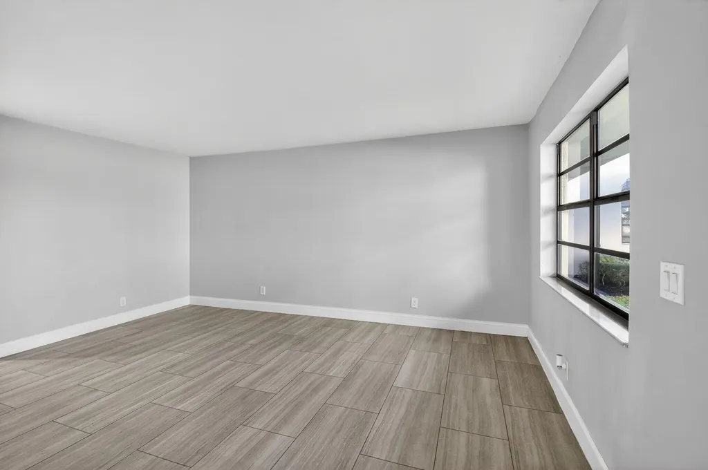 450 Piedmont J Delray Beach FL 33484