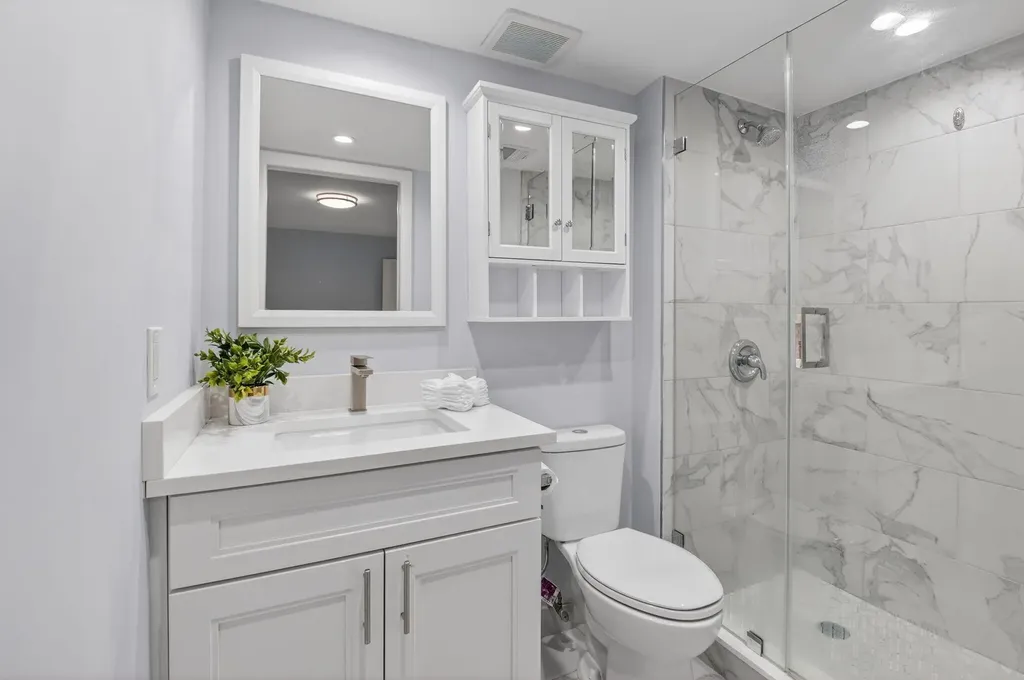 450 Piedmont J Delray Beach FL 33484