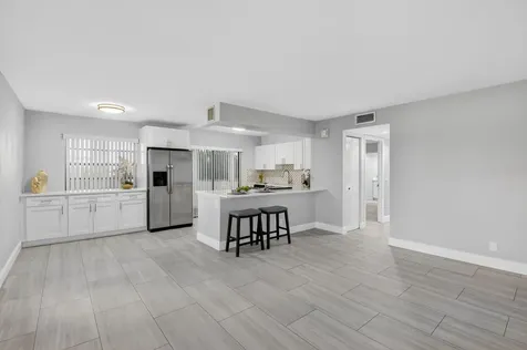450 Piedmont J Delray Beach FL 33484
