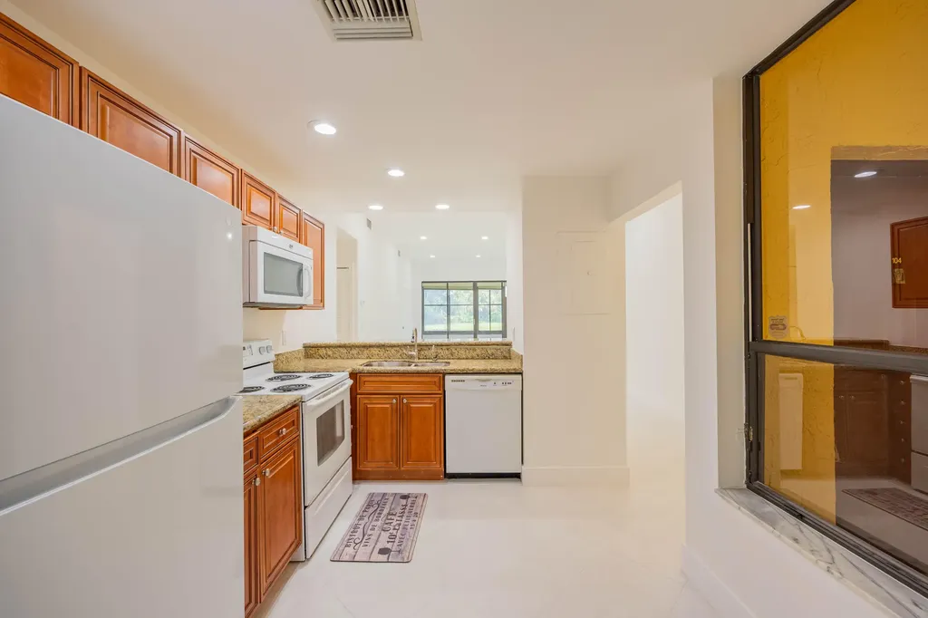 7520 La Paz Boulevard Boca Raton FL 33433