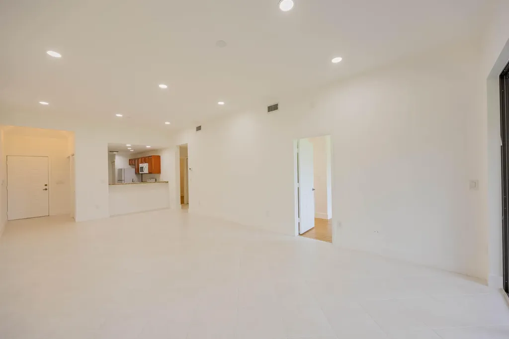 7520 La Paz Boulevard Boca Raton FL 33433