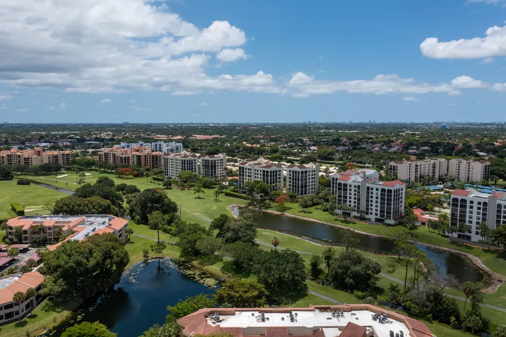 7520 La Paz Boulevard Boca Raton FL 33433