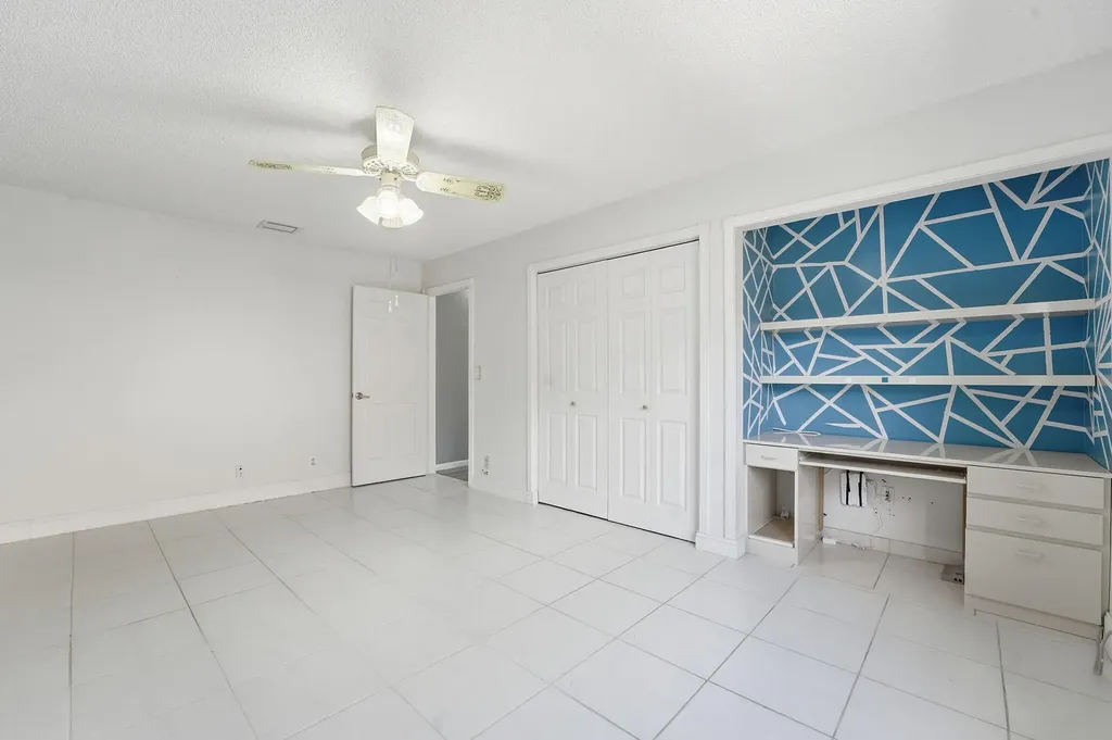 9284 Laurel Green Drive Boynton Beach FL 33437