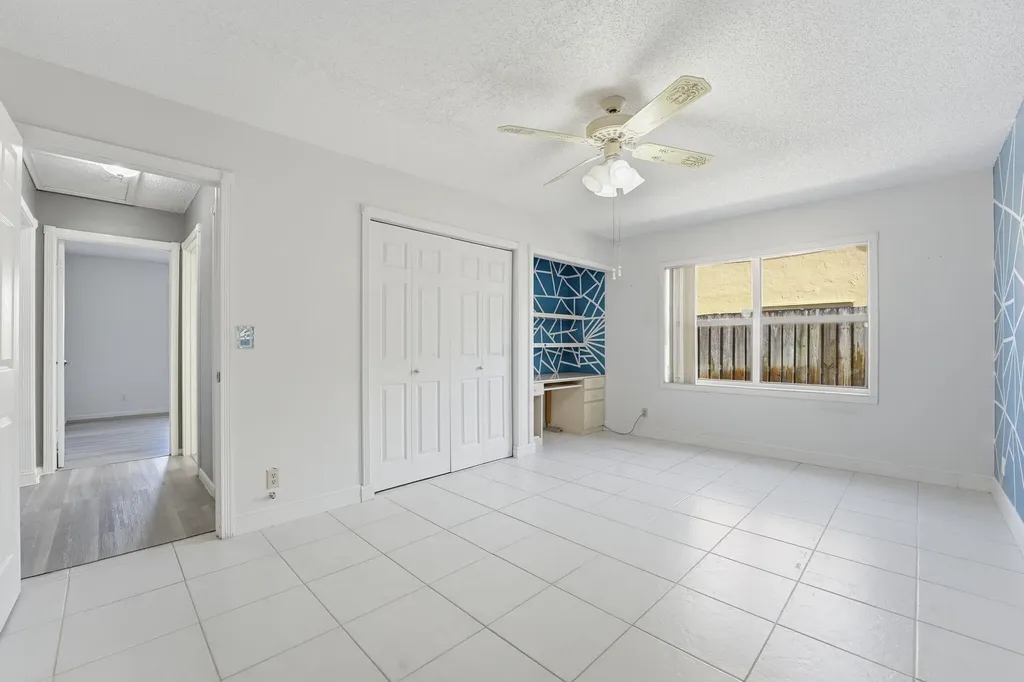 9284 Laurel Green Drive Boynton Beach FL 33437