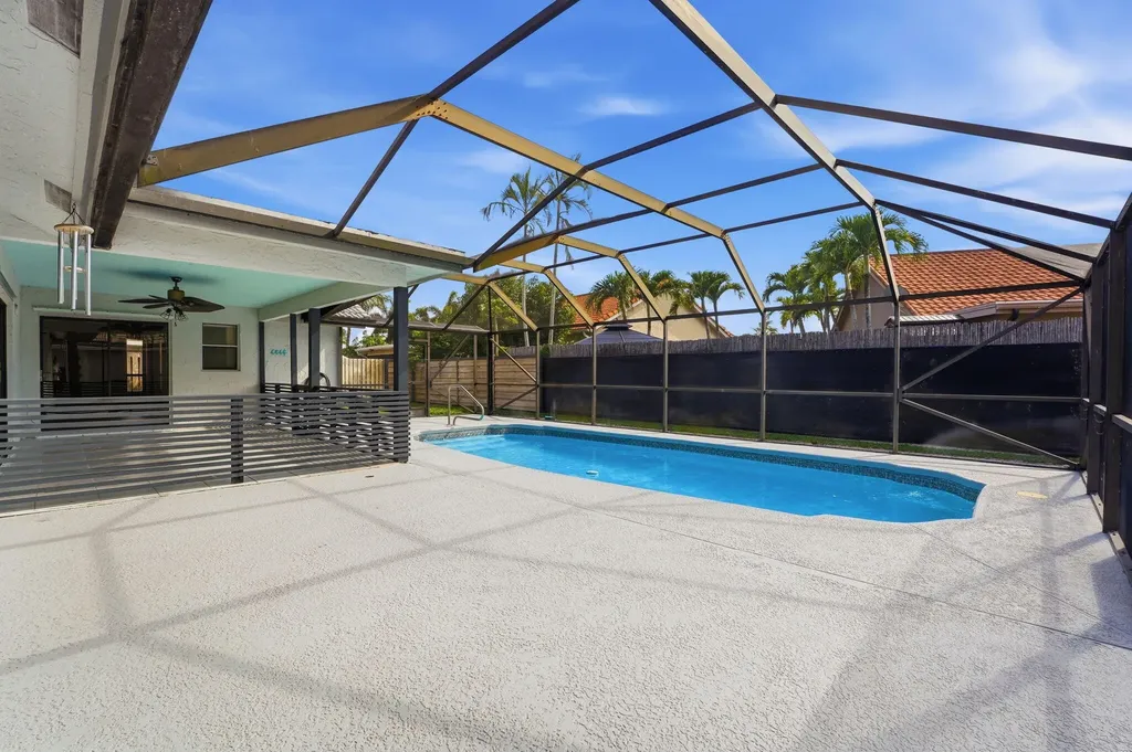 9284 Laurel Green Drive Boynton Beach FL 33437