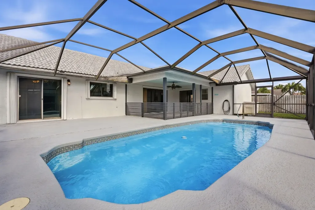 9284 Laurel Green Drive Boynton Beach FL 33437