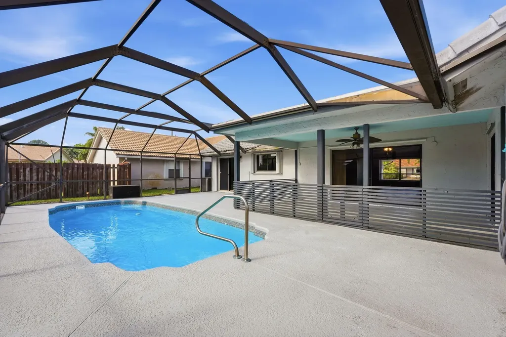 9284 Laurel Green Drive Boynton Beach FL 33437
