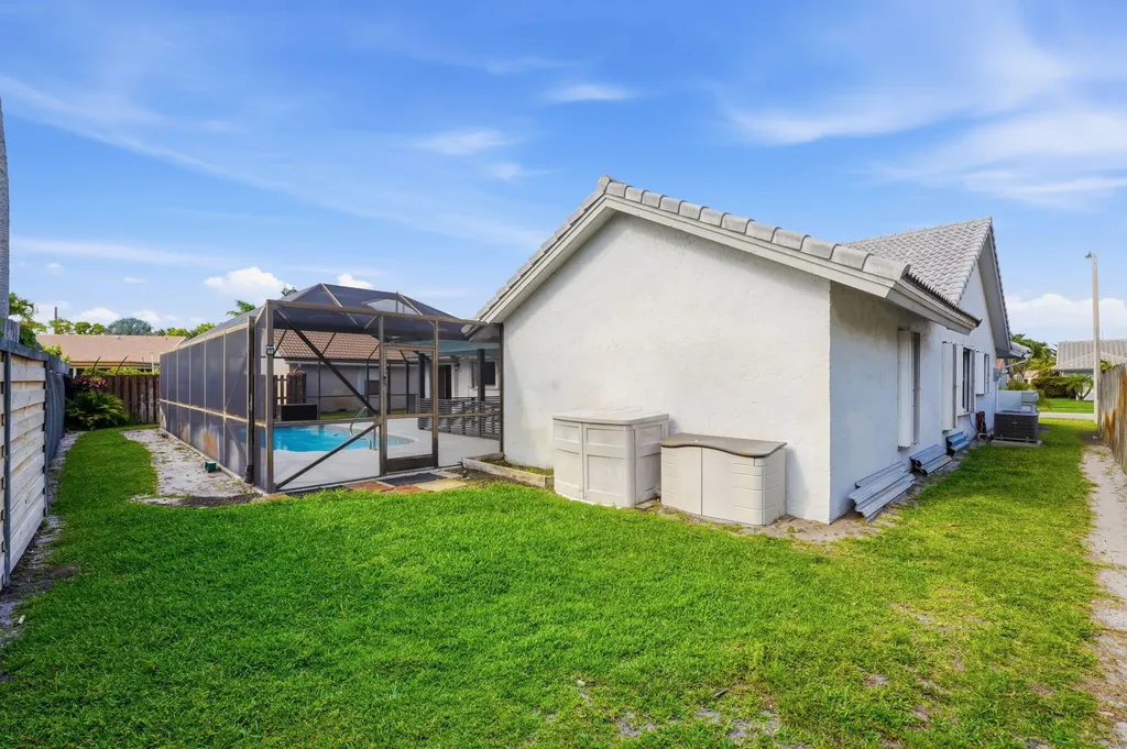 9284 Laurel Green Drive Boynton Beach FL 33437
