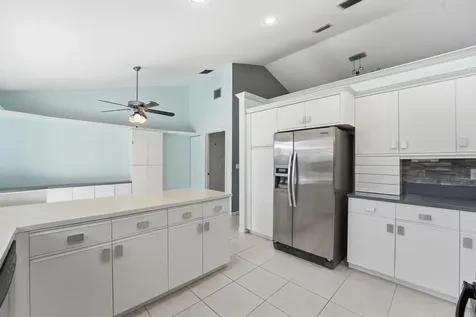 9284 Laurel Green Drive Boynton Beach FL 33437