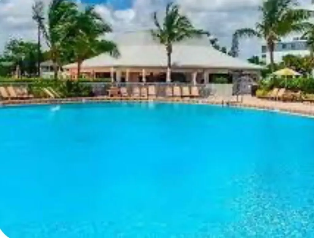 296 Grantham F Deerfield Beach FL 33442