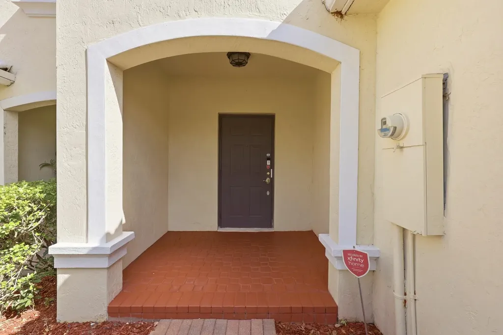 13352 Georgian Court Wellington FL 33414