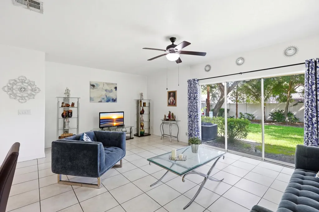 13352 Georgian Court Wellington FL 33414
