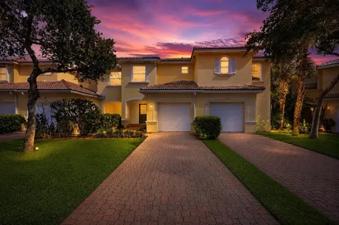 13352 Georgian Court Wellington FL 33414