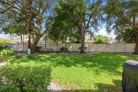 13352 Georgian Court Wellington FL 33414