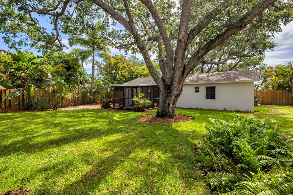 808 Iroquois Street Jupiter FL 33458