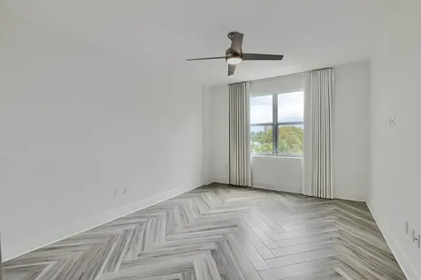 236 SE 5th Avenue Delray Beach FL 33483