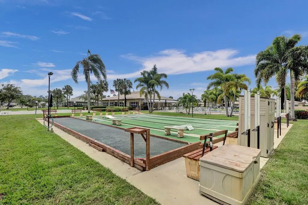 797 North Drive Delray Beach FL 33445