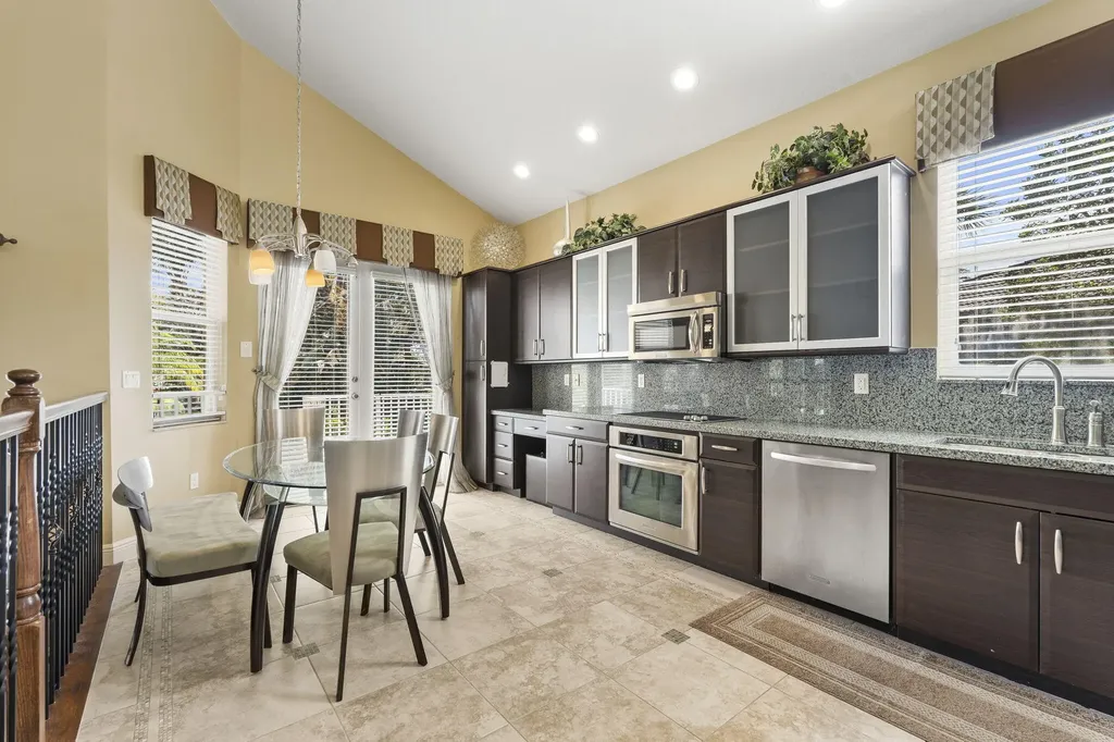 11221 SW Springtree Terrace Port St Lucie FL 34987