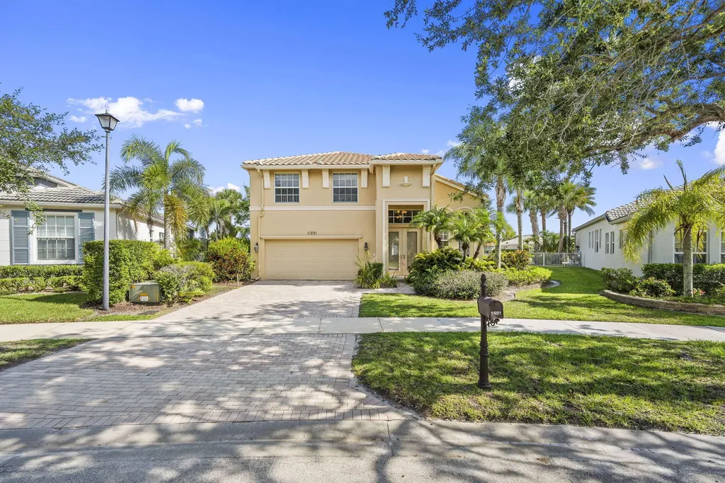 11221 SW Springtree Terrace Port St Lucie FL 34987