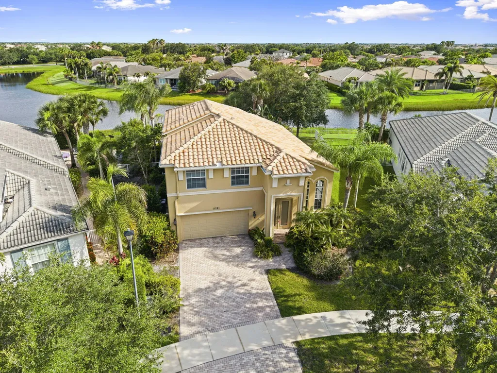 11221 SW Springtree Terrace Port St Lucie FL 34987