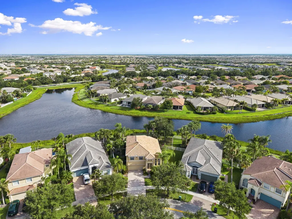 11221 SW Springtree Terrace Port St Lucie FL 34987