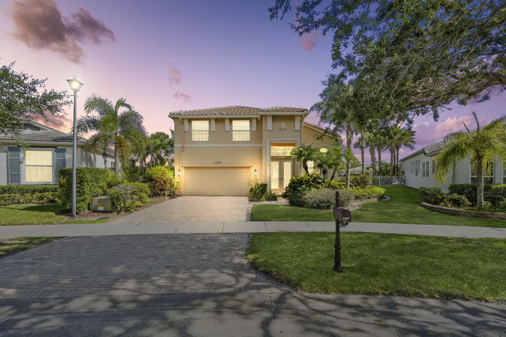11221 SW Springtree Terrace Port St Lucie FL 34987