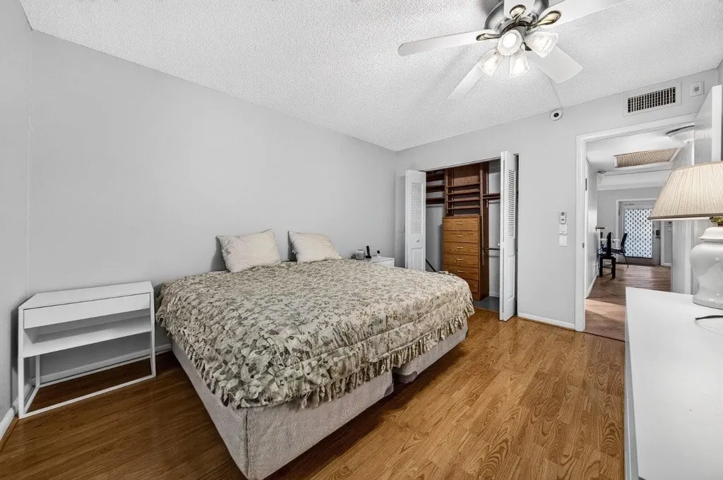 1039 Berkshire B Crescent Deerfield Beach FL 33442