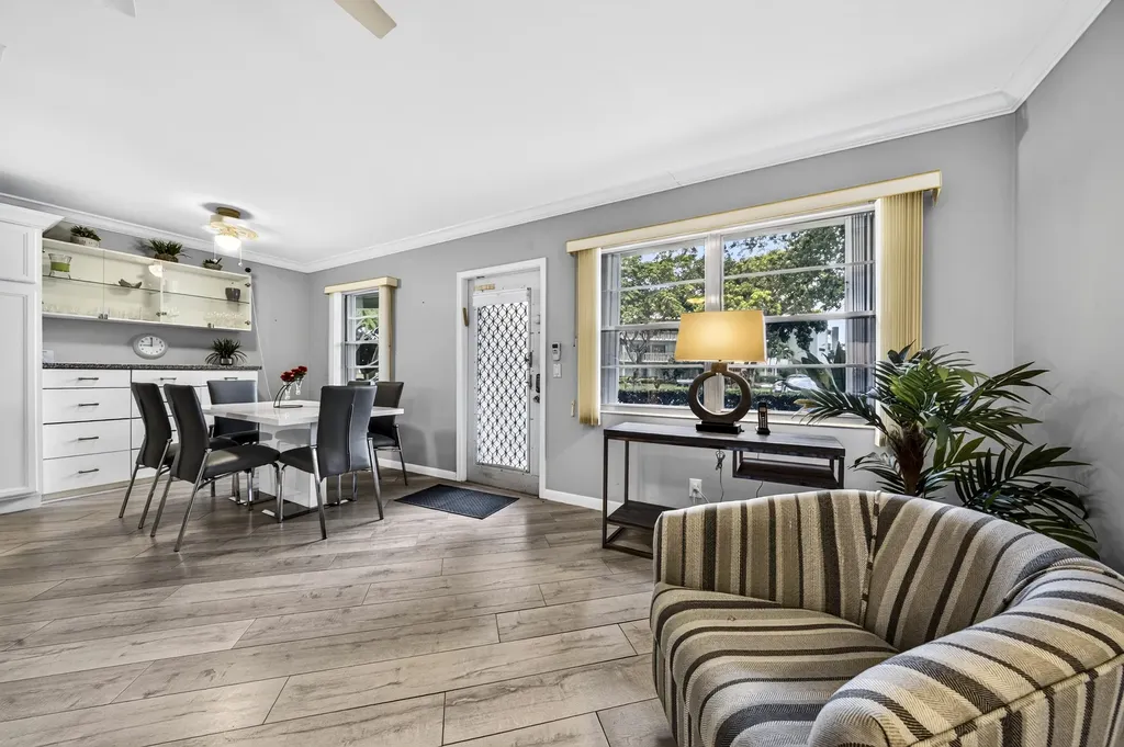 1039 Berkshire B Crescent Deerfield Beach FL 33442