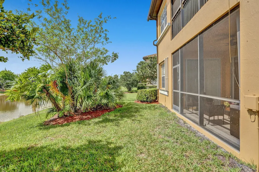 8246 NW 127th Lane Parkland FL 33076