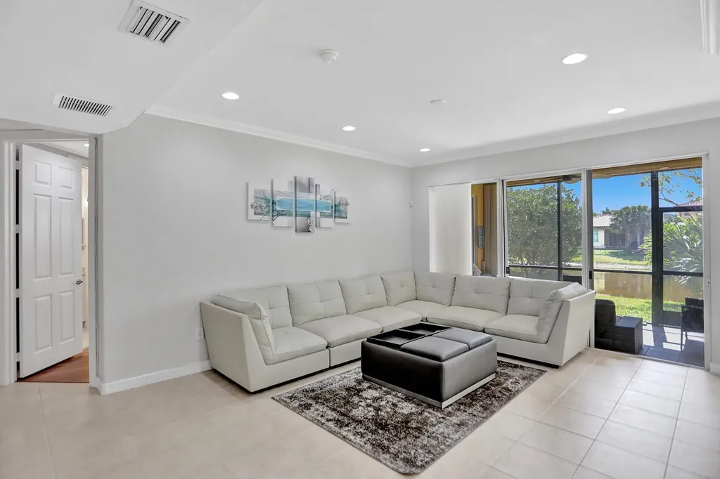 8246 NW 127th Lane Parkland FL 33076