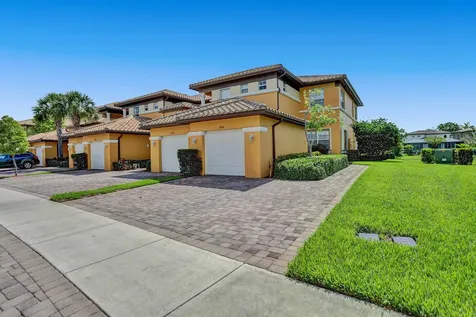 8246 NW 127th Lane Parkland FL 33076
