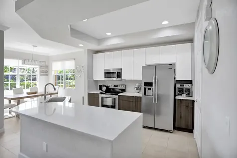 8246 NW 127th Lane Parkland FL 33076