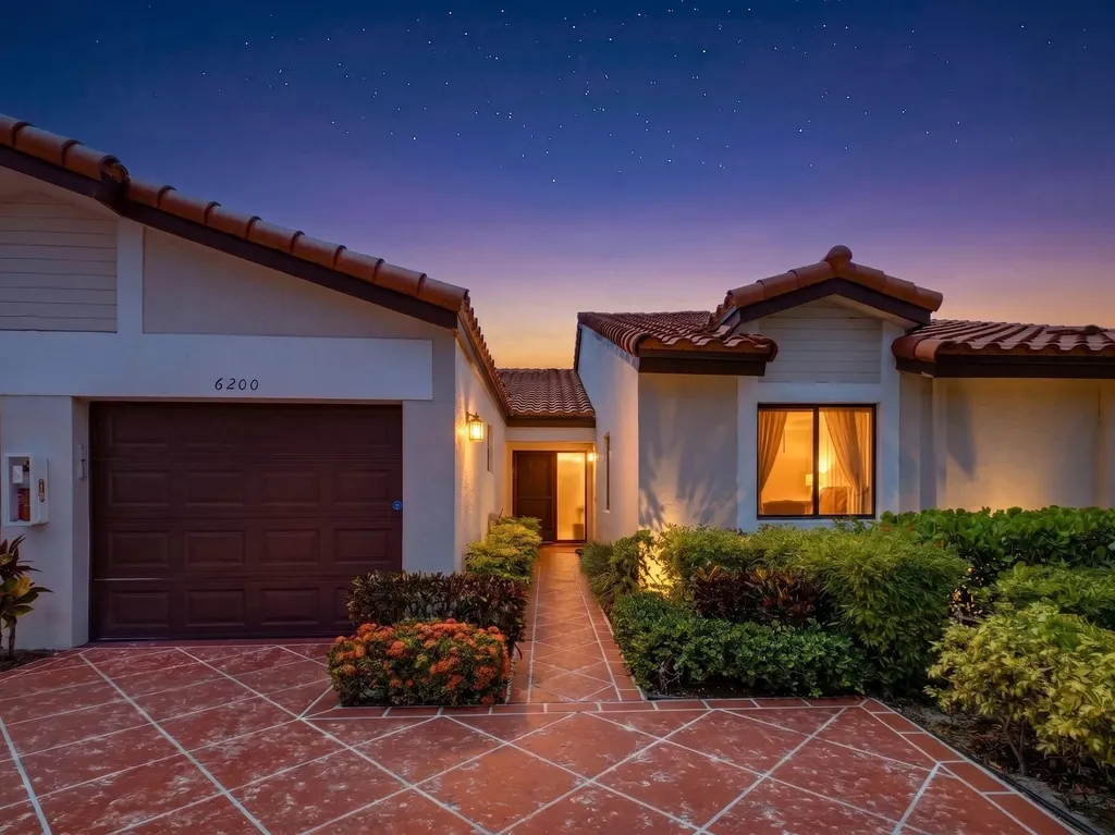 6200 Kings Gate Circle Delray Beach FL 33484