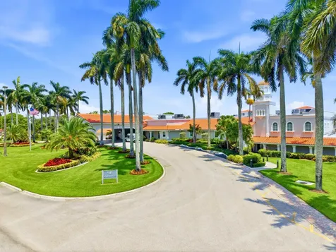 6200 Kings Gate Circle Delray Beach FL 33484