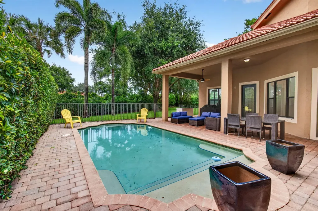 15564 Glencrest Avenue Delray Beach FL 33446