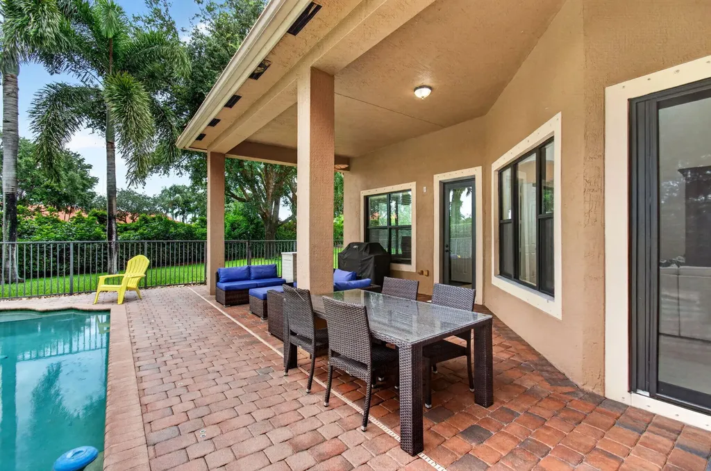 15564 Glencrest Avenue Delray Beach FL 33446