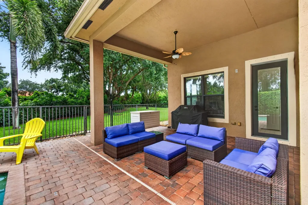 15564 Glencrest Avenue Delray Beach FL 33446
