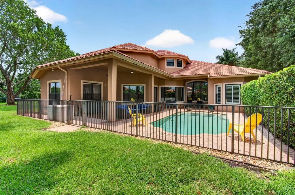 15564 Glencrest Avenue Delray Beach FL 33446