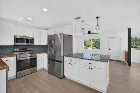 665 W 7th Street Riviera Beach FL 33404