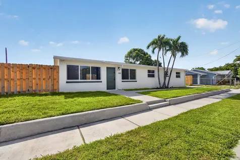 665 W 7th Street Riviera Beach FL 33404