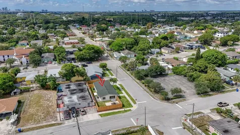 665 W 7th Street Riviera Beach FL 33404