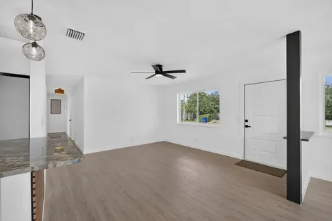 665 W 7th Street Riviera Beach FL 33404