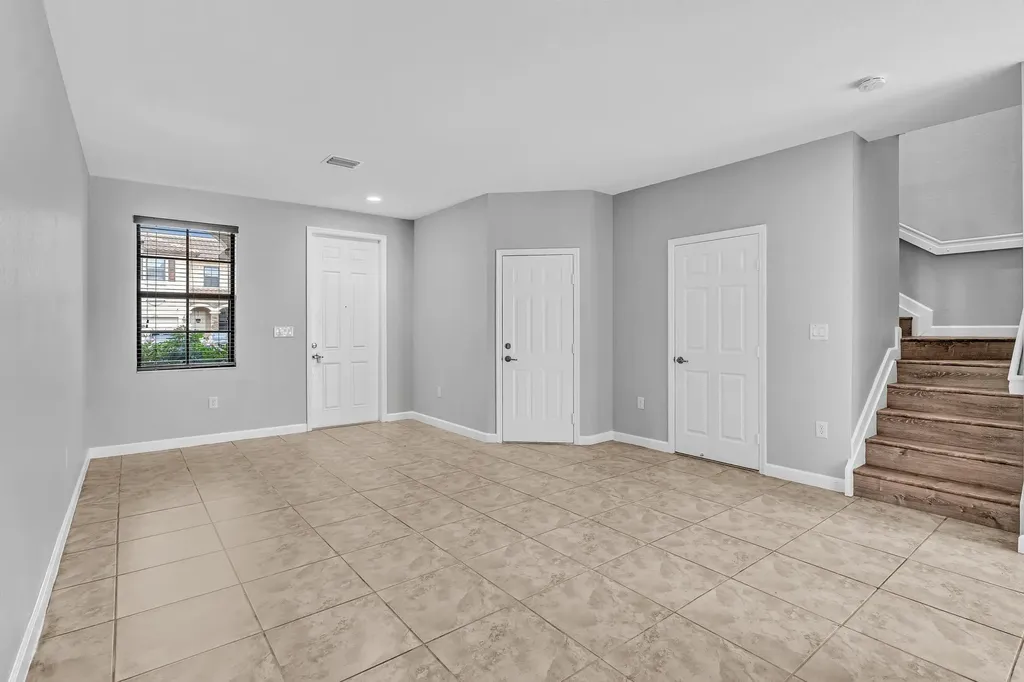3320 W 90th Street Hialeah FL 33018