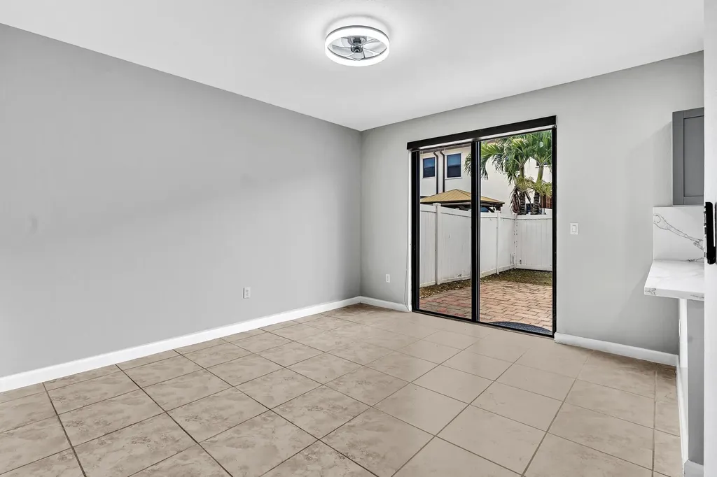3320 W 90th Street Hialeah FL 33018