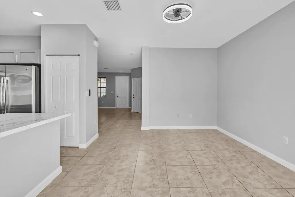 3320 W 90th Street Hialeah FL 33018