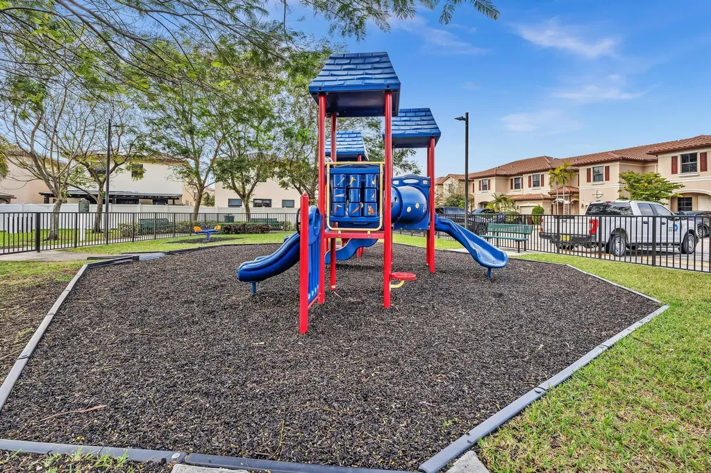 3320 W 90th Street Hialeah FL 33018