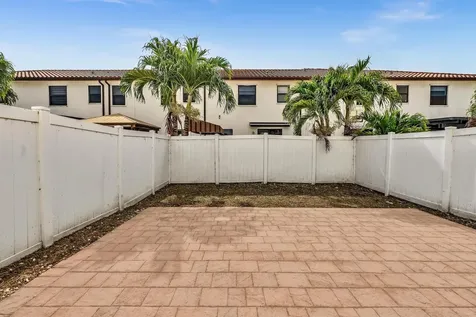 3320 W 90th Street Hialeah FL 33018