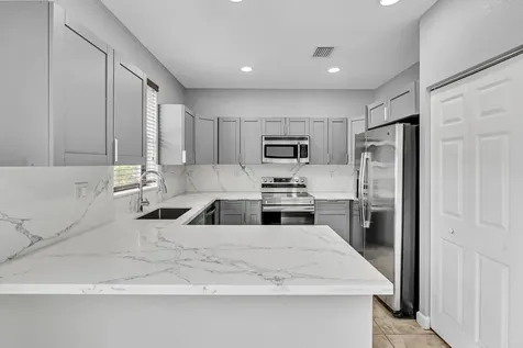 3320 W 90th Street Hialeah FL 33018