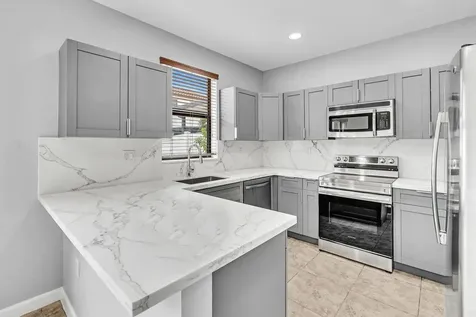 3320 W 90th Street Hialeah FL 33018