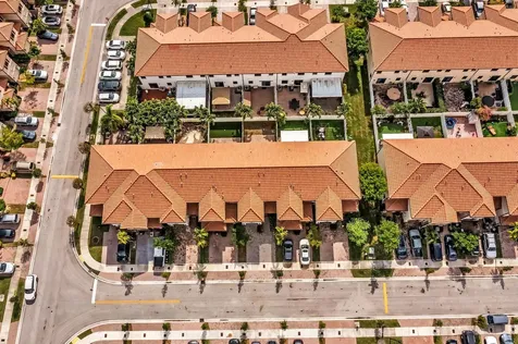 3320 W 90th Street Hialeah FL 33018